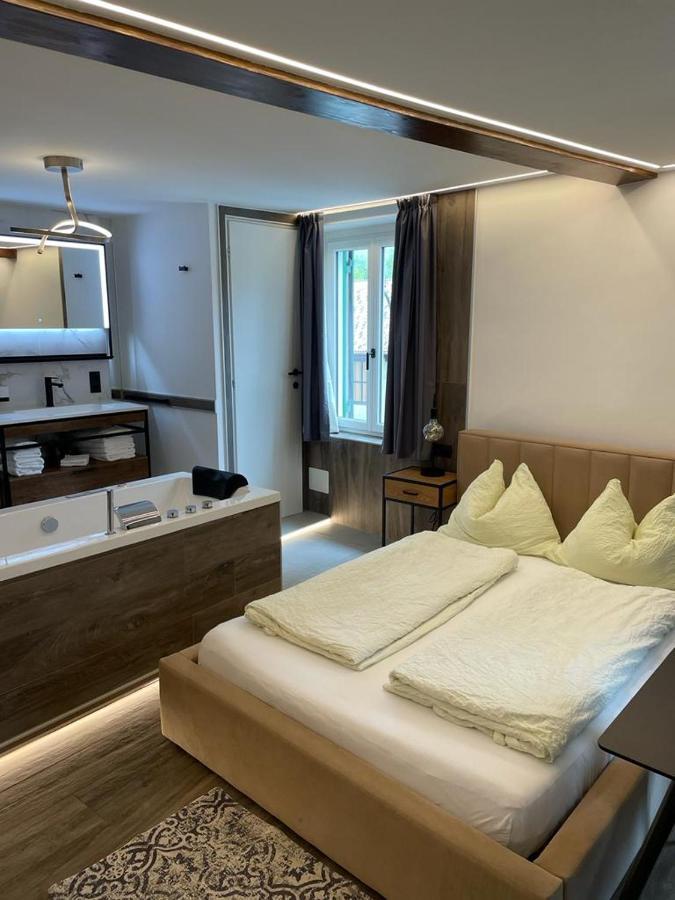 Flow Apartments Trogmann Living - Open Space เมราโน ภายนอก รูปภาพ